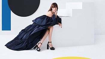 Dakota Johnson Girl Model Is Wearing Blue Dress Sitting On Steps In White Wall Background Girls HD wallpaper