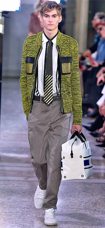 Bottega Veneta, Presley Gerber HD phone wallpaper
