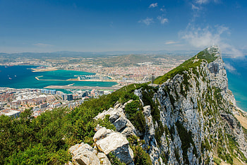 The rock in the raw, Morning in Gibraltar, Fascinating sight, Quick visit HD wallpaper