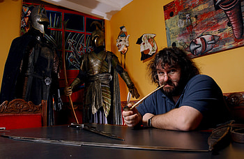 Peter Jackson, Movie museum, Epic costs, Artistic persistence HD wallpaper