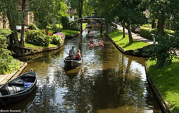 The Venice of Netherlands, Unusual beauty, Serene canals, Idyllic village HD wallpaper