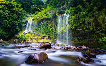 Unique waterfalls cascading down moss-covered cliffs in Northern California, trees, river, rocks, stones, water HD wallpaper