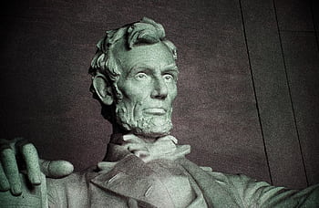Detailed view of the Abraham Lincoln statue at the Lincoln Memorial, Washington D.C. HD wallpaper