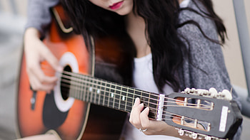 Girl Playing Guitar, guitar, music, girl, love, instrument HD wallpaper