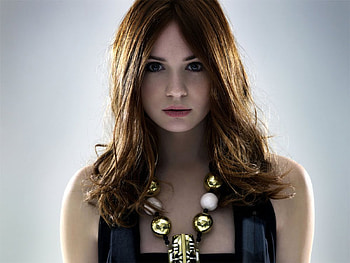 Karen Gillan, gillan, karen, necklace, red hair, redhead HD wallpaper