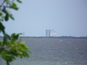 VAB Building., shuttle, space, sceanery, water HD wallpaper