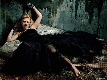 Kelly Clarkson, blond hair, singer, black sexy dress, female HD wallpaper