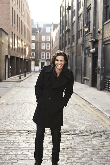 Ben Barnes, , hoot, Zaina HD phone wallpaper