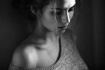 I love you without knowing how, think, portrait, black and white, eyes, face, beautiful, feel, woman HD wallpaper