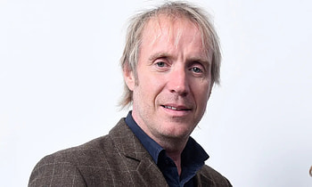 Rhys Ifans, Captivating presence, Quirky characters, Unforgettable performances HD wallpaper