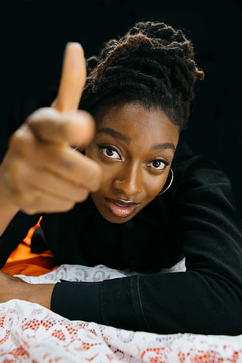 Little Simz, British rapper, Hype men, Simbi HD phone wallpaper