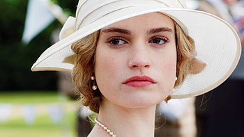Lily James, Close-up face view HD wallpaper