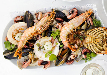 Fish & Co, Sustainable seafood, Cafe articles, Fresh oceanic delicacies HD wallpaper