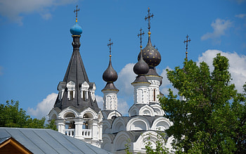 Church in Russia, crosses, domes, church, Russia HD wallpaper