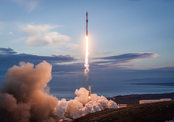 Universe, Smoke, Flight, Rocket, Launch, Launching HD wallpaper