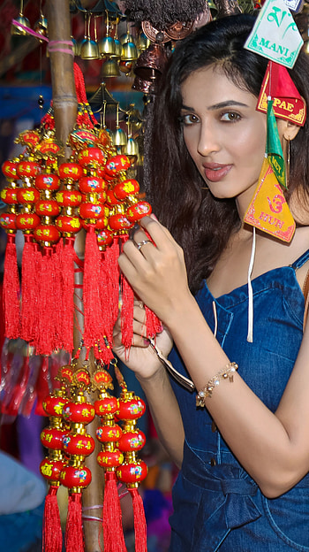 Riya suman, telugu actress, model HD phone wallpaper