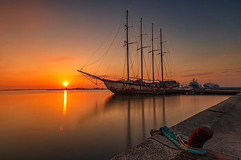 Sunset, Boats, The sun, River HD wallpaper
