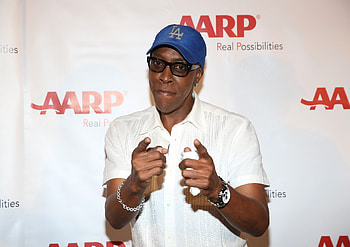 Arsenio Hall, Lawsuit against Sinead O'Connor, Media attention, Legal controversies HD wallpaper