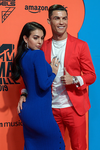 MTV Europe Music Awards 2019, Cristiano Ronaldo and Georgina Rodriguez HD phone wallpaper