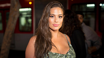 Ashley Graham, Body positivity advocate, Curvy model, Fashion role model HD wallpaper