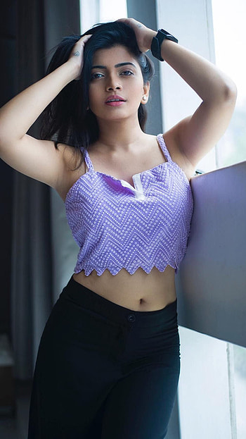 Ruchira jadav, tamil actress, navel show HD phone wallpaper