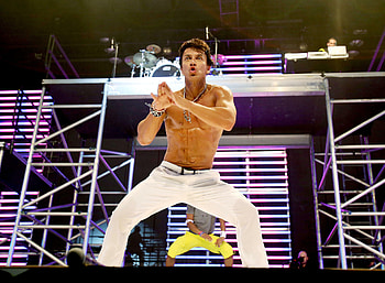 Alberto Perez, Zumba HD wallpaper