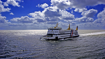 Popular ferry , Stunning backgrounds, Ferry travel scenes, -perfect HD wallpaper