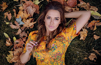 Model, leaf, women, girl HD wallpaper