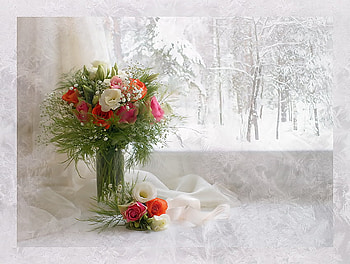 Flowers on snowy background, frost, bouquet, frozen, roses, window, vase, beautiful, nice, still life, background, pretty, snow, trees, flowers, lovely HD wallpaper