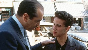 A Bronx Tale (1993), Street hustlers, Father-son dynamic, Life lessons HD wallpaper