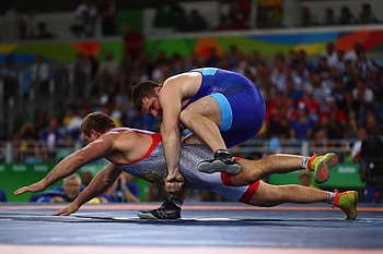 Sergey Semenov vs Heiki Nabi, Greco-Roman Wrestling HD wallpaper