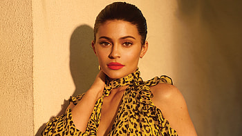 Kylie Jenner Glamour hoot 2018, kylie-jenner, celebrities, girls, hoot HD wallpaper