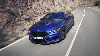 BWM M850i Xdrive Coupe 2022 2 Cars HD wallpaper