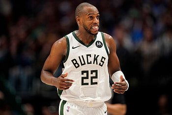 Bucks Pride: Khris Middleton in Action, NBA, Milwaukee Bucks HD wallpaper