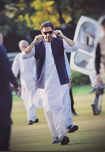 Imran Khan, sunglasses, footwear HD phone wallpaper