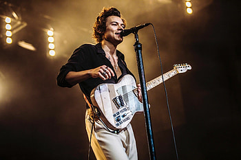 Harry Styles, Celebrities, MacBook , Stylish HD wallpaper