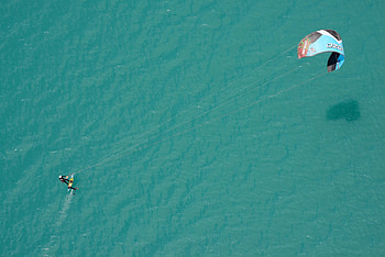 Kiteboarding, Innovative origins, Revolutionary sport, The birth of kiteboarding HD wallpaper