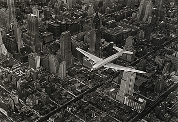 Margaret Bourke White in a DC4 Flying Over New York City, graph, New York, airplane, vintage, black and white HD wallpaper