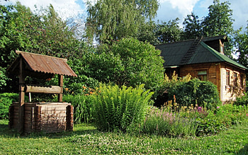 Well by House, wooden, garden, well, house HD wallpaper