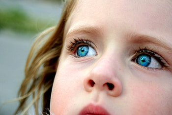 little girl, s, a, d, f HD wallpaper