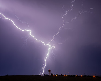lightning HD wallpaper