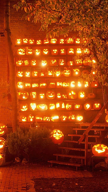 Halloween wall, light HD phone wallpaper