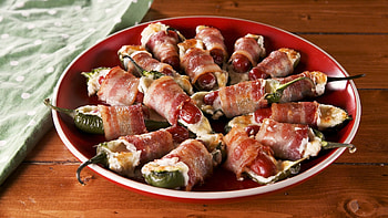 Best pigs in a blanket jalapeo poppers, Spicy twist on classic, Bite-sized indulgence, Flavorful appetizer HD wallpaper