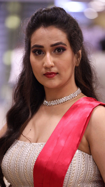 Manjusha, telugu actress, anchor HD phone wallpaper