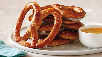 Auntie Anne's DIY kit, Recreate the magic, Homemade pretzels, Southern living HD wallpaper