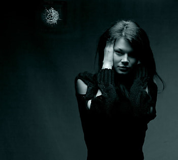 Shock, bullet hole, glass, fracture, beauty, female HD wallpaper