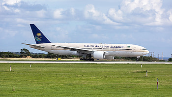 Saudi Arabian Airlines, GE Digital partnership, MEA markets, Digital transformation HD wallpaper