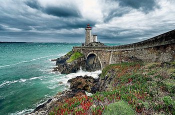 Brittany lighthouse, bridge, sea, ancient, france HD wallpaper