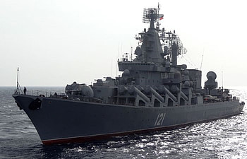 WORLD OF WARSHIPS RUSSIAN GM CRUISER MOSKVA SINKS IN BLACK SEA UKRAINE CLAIMS SHE WAS HIT WITH TWO NEPTUNE ANTI SHIP MISSILES , 500 CREW, REFITS FOR LIFE EXTENSION TO 2040, BUILT 1975, NEPTUNE MISSILES, UKRAINE CLAIMS SINKING SHIP HD wallpaper