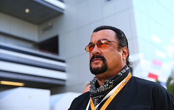 Steven Seagal, Walks off interview, Controversial question, Media speculation HD wallpaper